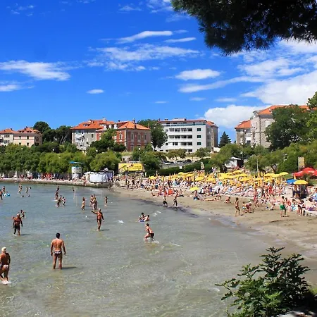 With A Parking Space - 15276 *